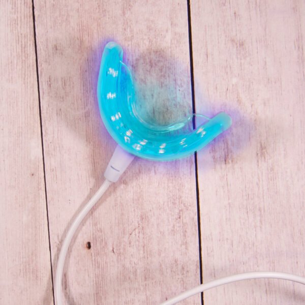 Teeth Whitening Kit with 2 pens and iLed Light - Image 2